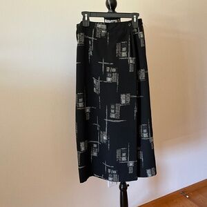 Signet Women’s Black Skirt Size 12